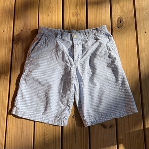Old Navy Seersucker striped shorts (32)